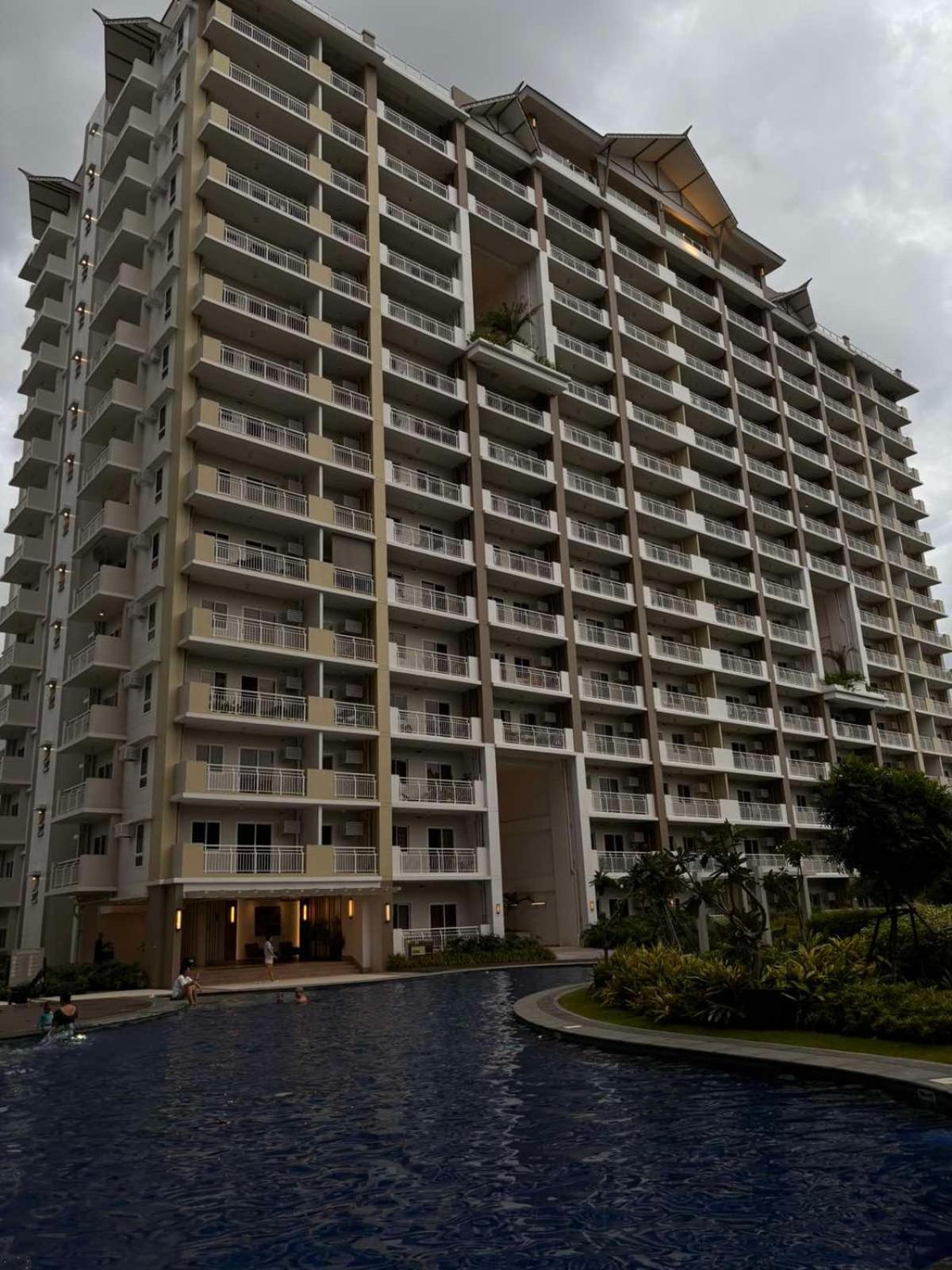 2 Bedroom Condo Unit Near Sm Bf & Naia At The Atherton By Dmci With 2 Balcony Paranaque City Exteriér fotografie