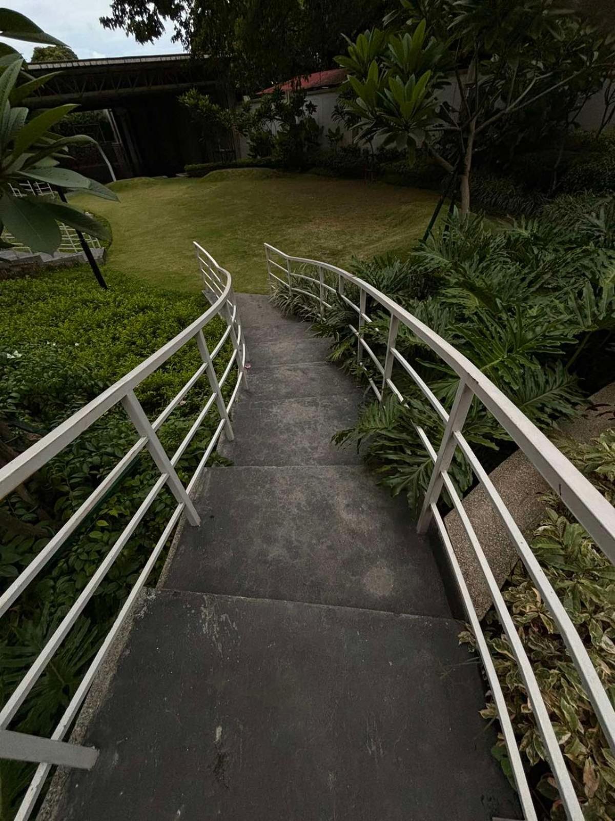 2 Bedroom Condo Unit Near Sm Bf & Naia At The Atherton By Dmci With 2 Balcony Paranaque City Exteriér fotografie