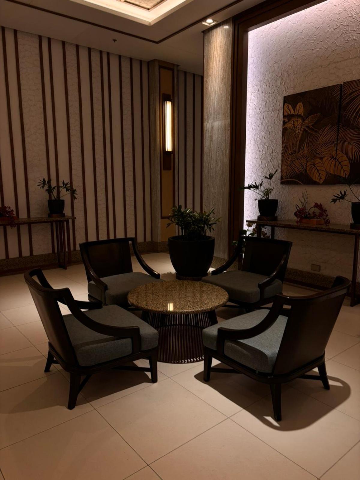 2 Bedroom Condo Unit Near Sm Bf & Naia At The Atherton By Dmci With 2 Balcony Paranaque City Exteriér fotografie