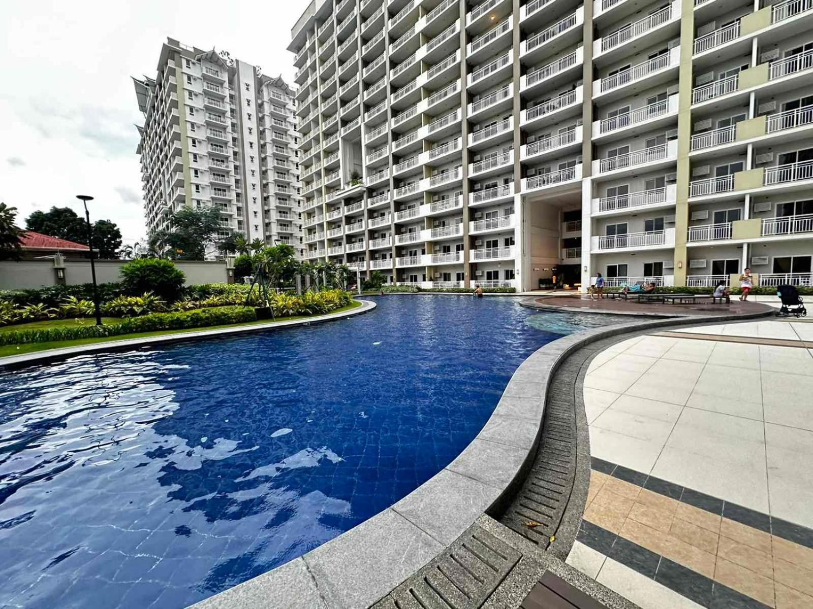 2 Bedroom Condo Unit Near Sm Bf & Naia At The Atherton By Dmci With 2 Balcony Paranaque City Exteriér fotografie