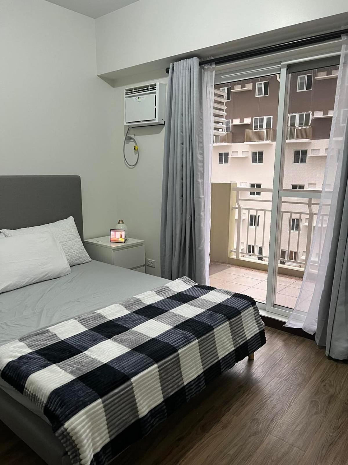 2 Bedroom Condo Unit Near Sm Bf & Naia At The Atherton By Dmci With 2 Balcony Paranaque City Exteriér fotografie