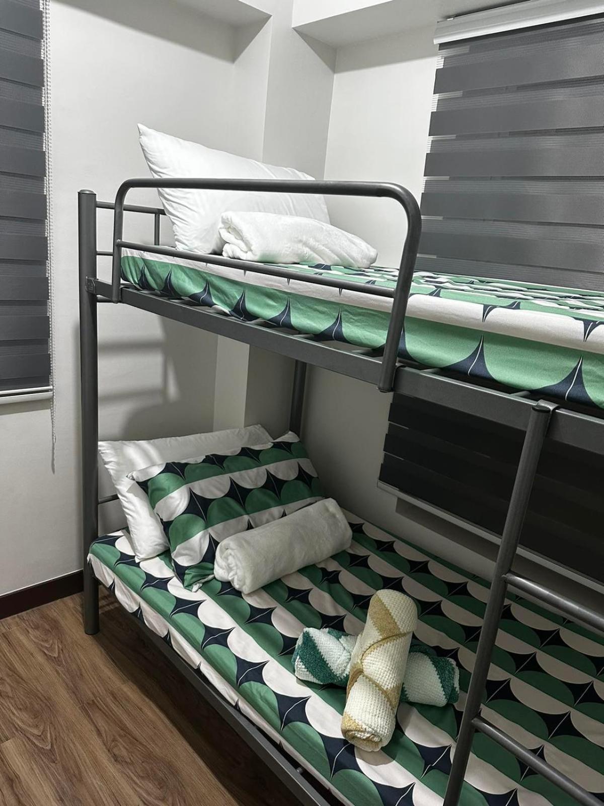 2 Bedroom Condo Unit Near Sm Bf & Naia At The Atherton By Dmci With 2 Balcony Paranaque City Exteriér fotografie